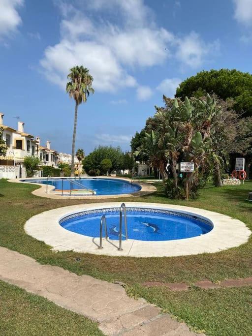 Chalet Adosado Corta Temporada 2 Dormitorios Benalmádena Exterior foto